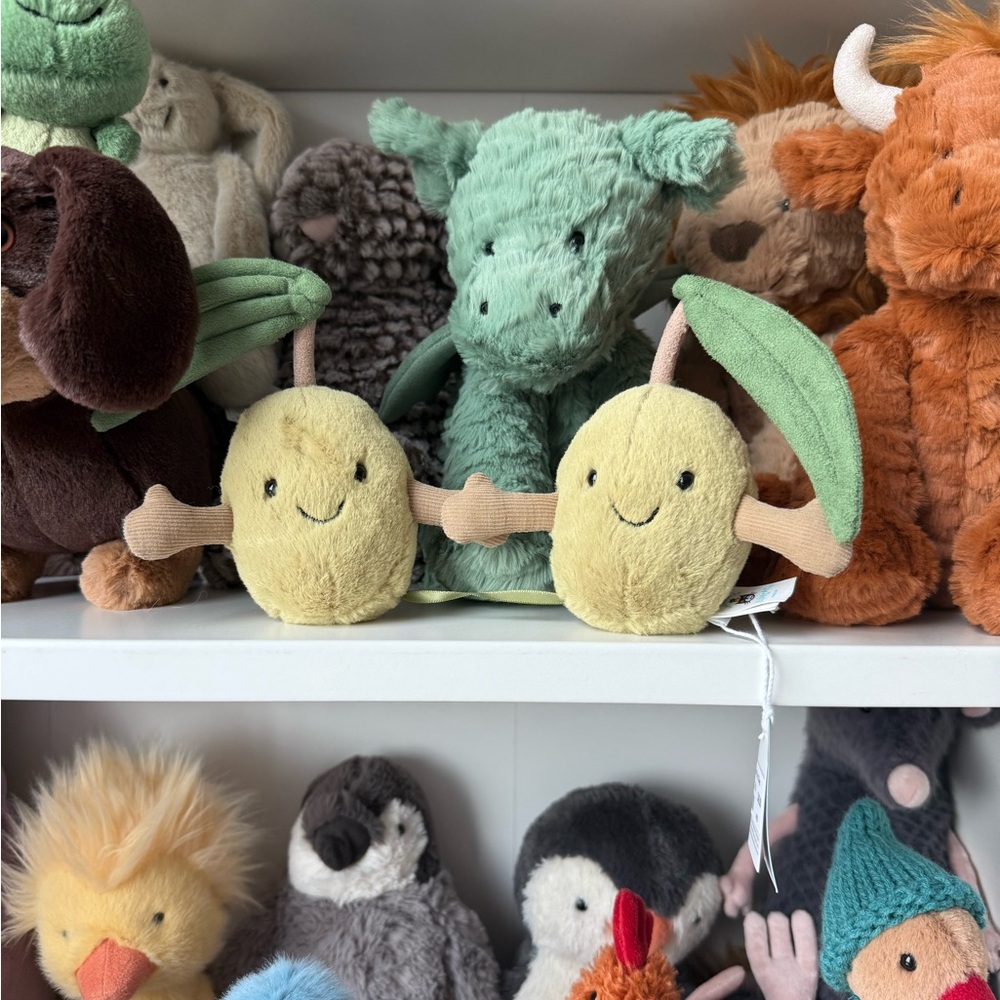 NWT Jellycat Pair of Olives